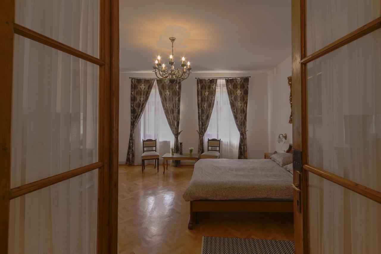 Illo Tempore - Ultracentral Apartment Sighisoara Bagian luar foto